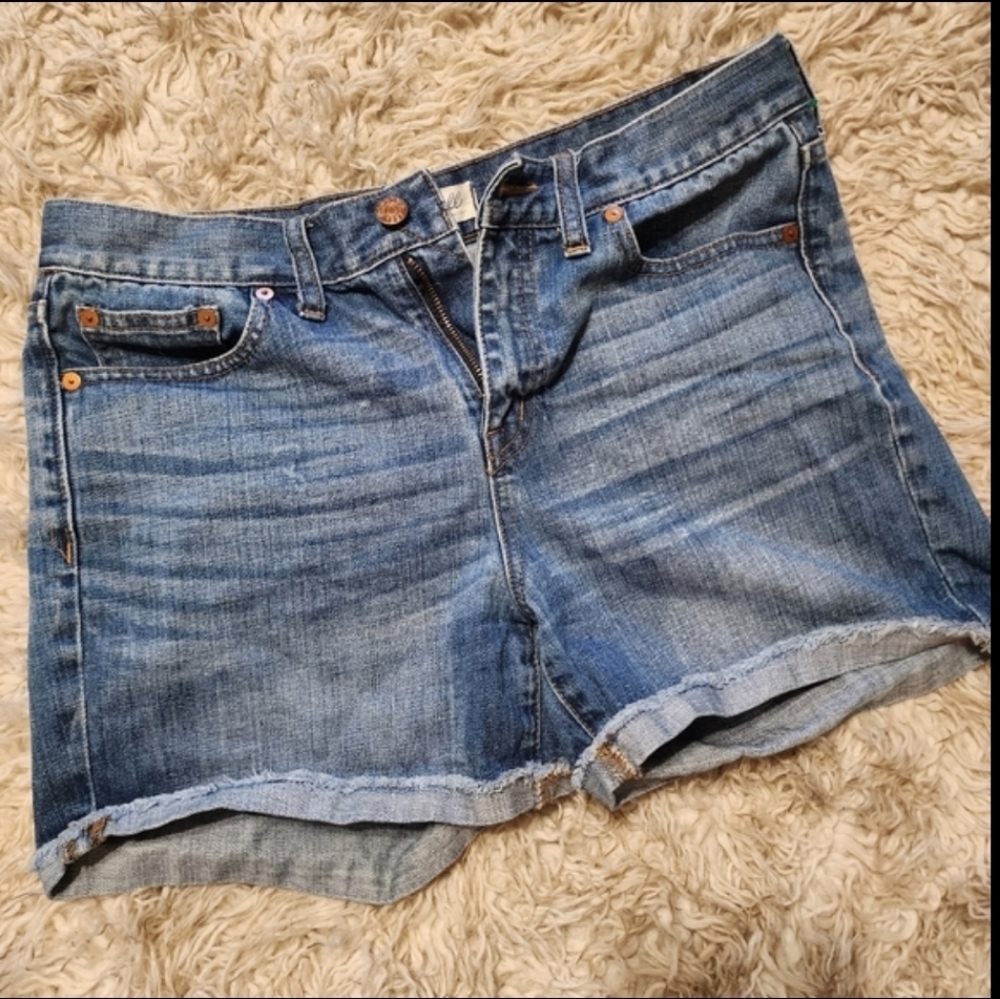 Madewell high rise denim shorts size 28